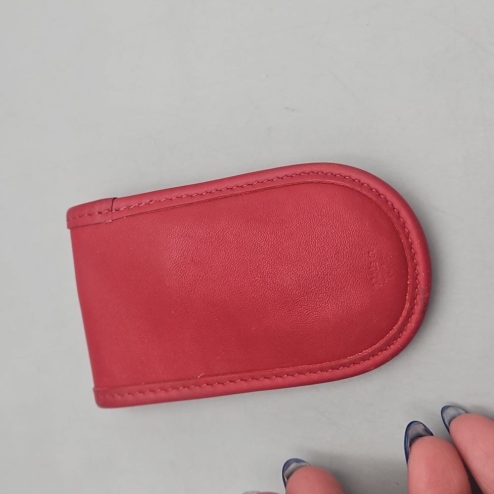 Vintage Coach manicure tool holder vintage Red - Picture 3 of 8